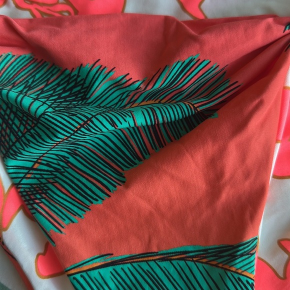 MAAJI 2pc reversible Tropical Bikini Set sz medium NWT’s - Picture 3 of 9